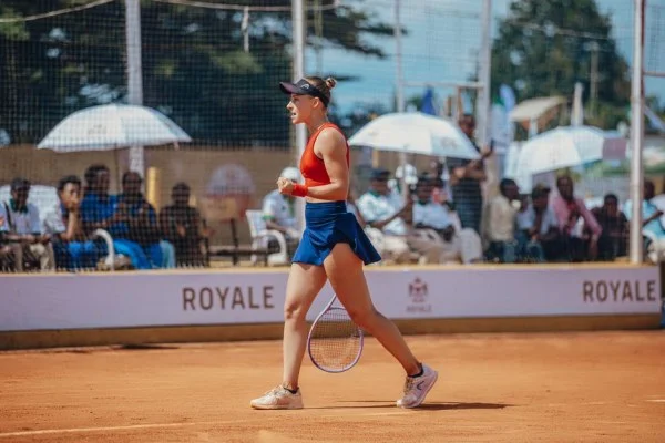 tennis player celebrating